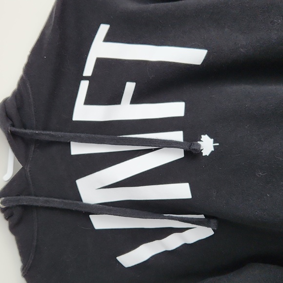 VNFT cropped hoodie - Picture 2 of 4